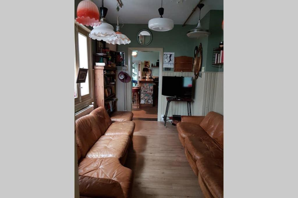 Vakantiewoning In Mol Centrum Met Eigen Bar "Casacuriosa" エクステリア 写真