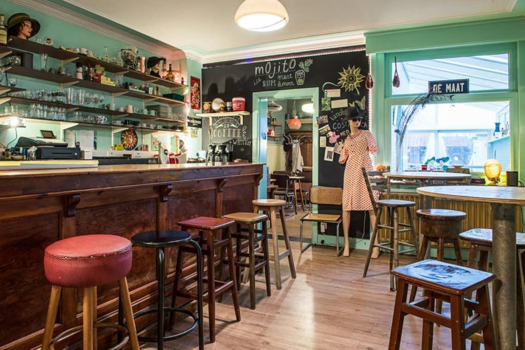Vakantiewoning In Mol Centrum Met Eigen Bar "Casacuriosa" エクステリア 写真
