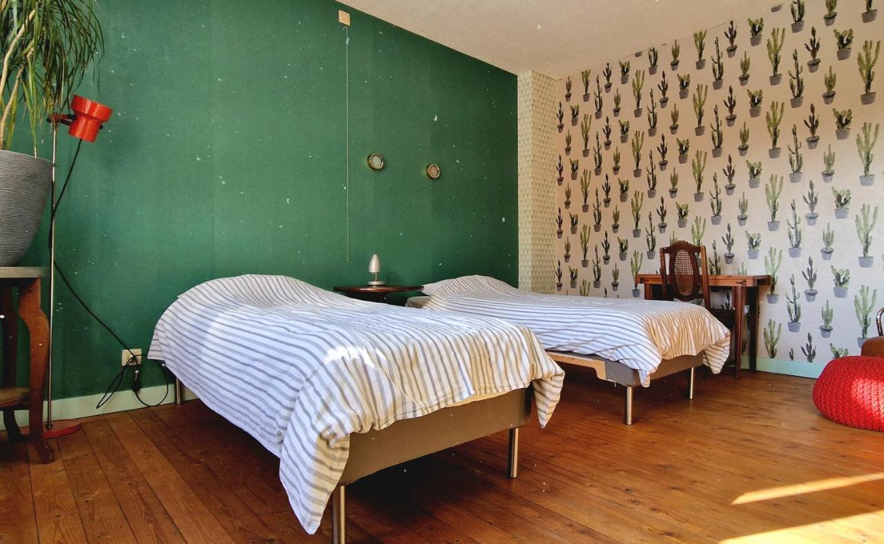 Vakantiewoning In Mol Centrum Met Eigen Bar "Casacuriosa" エクステリア 写真